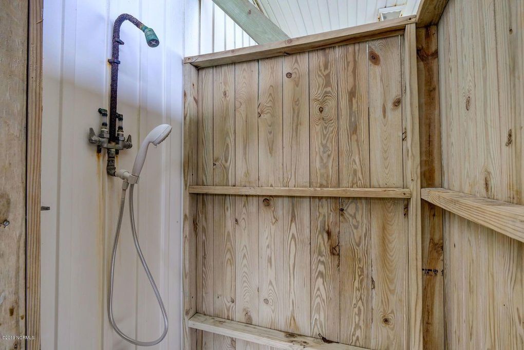20 915 outside shower ext 3