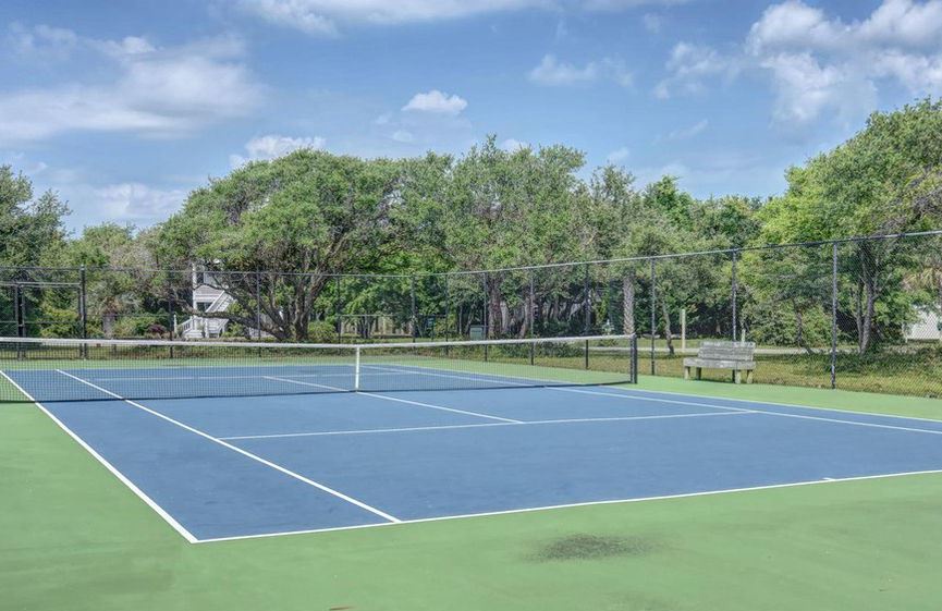 44 885 community tennis court a