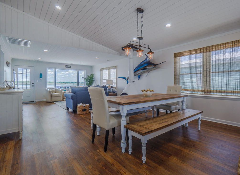 13 326 dining living