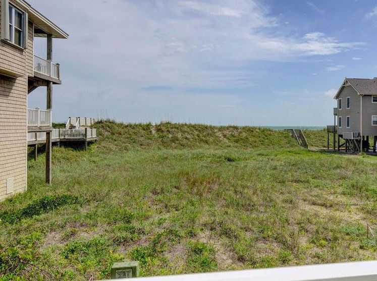 35 885 lower deck and view c
