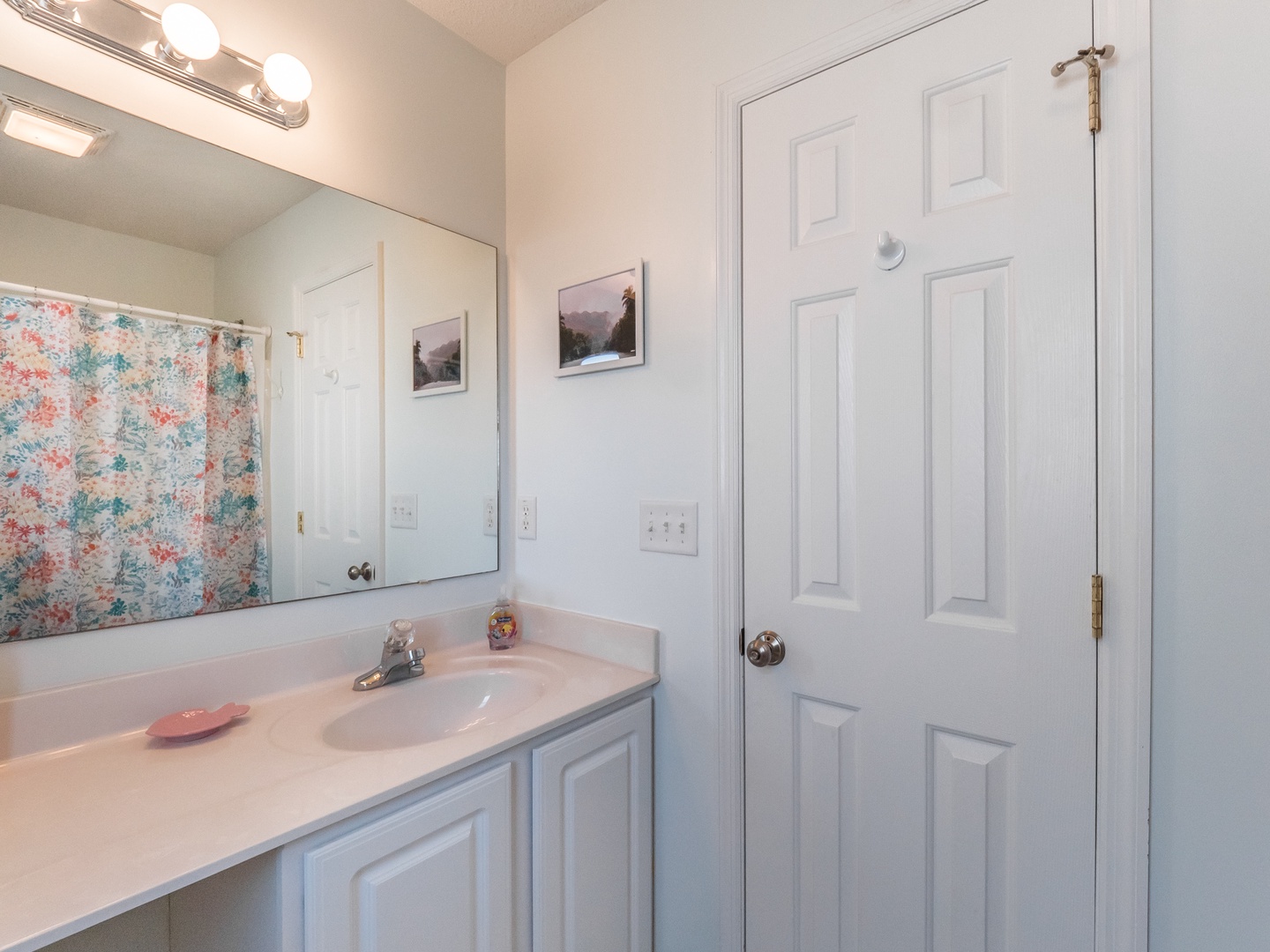 18 Q24-large-2000px - bath 3