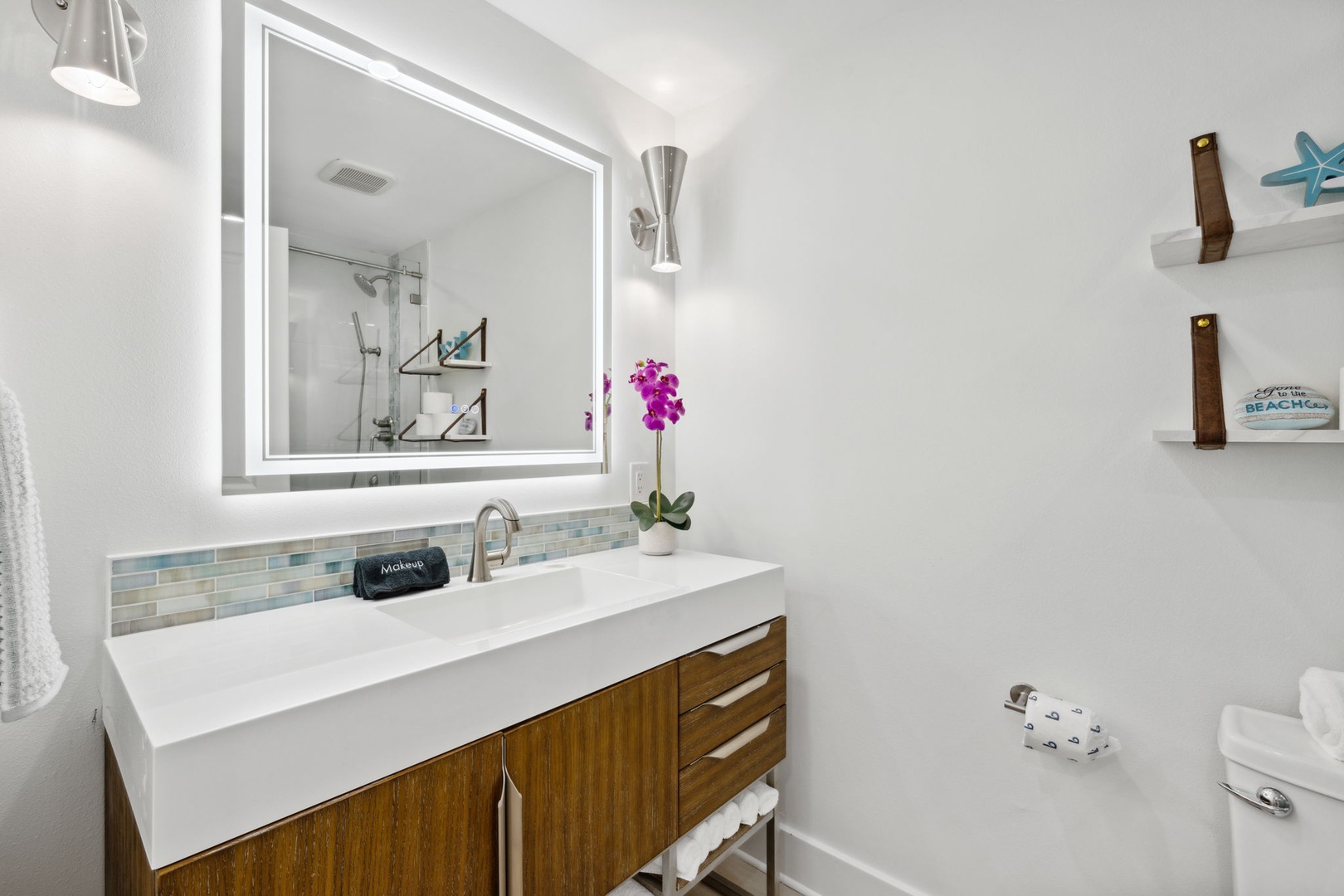 Full bathroom
