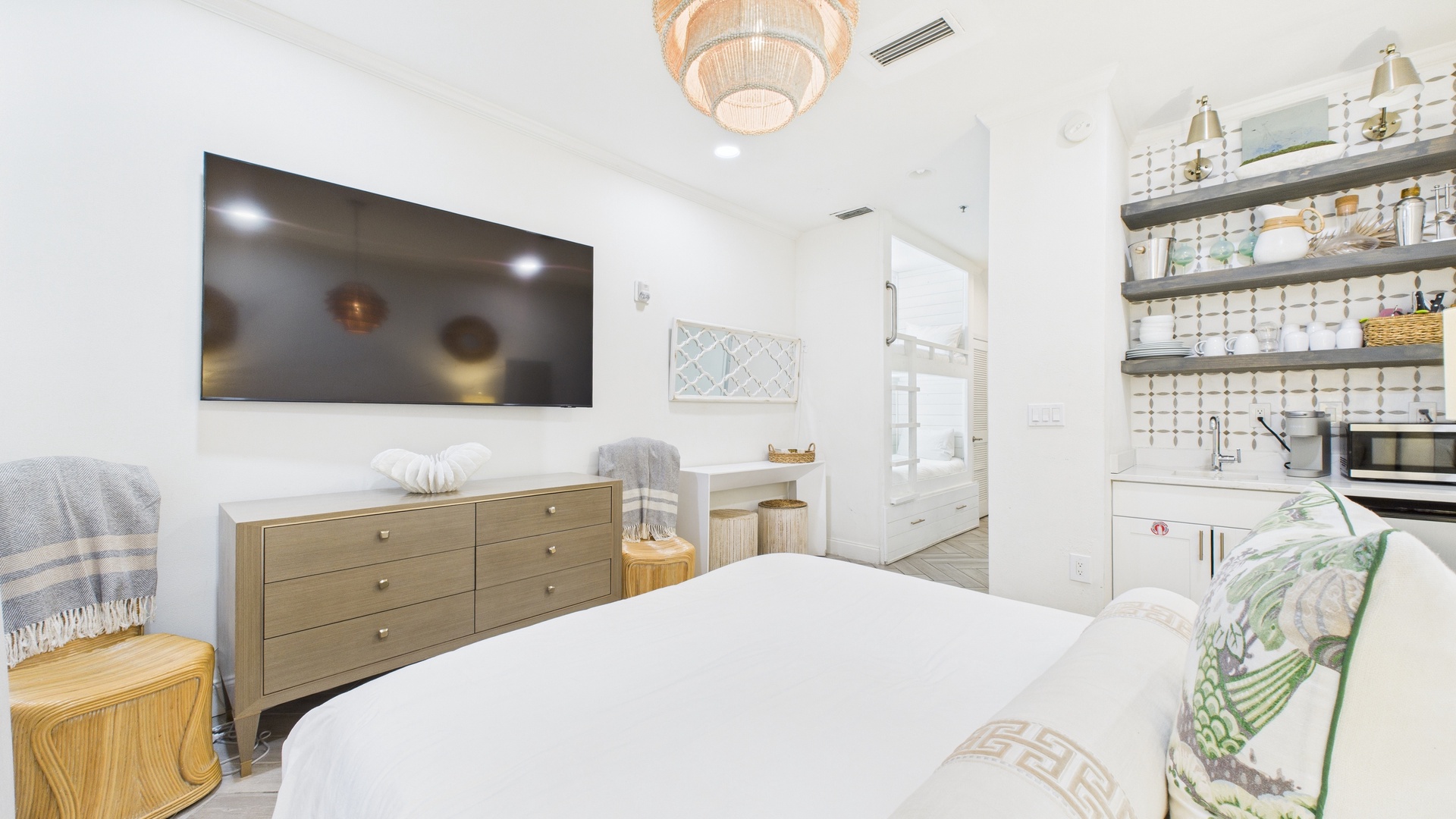 Full bed in sleeping area (sleeps 2)