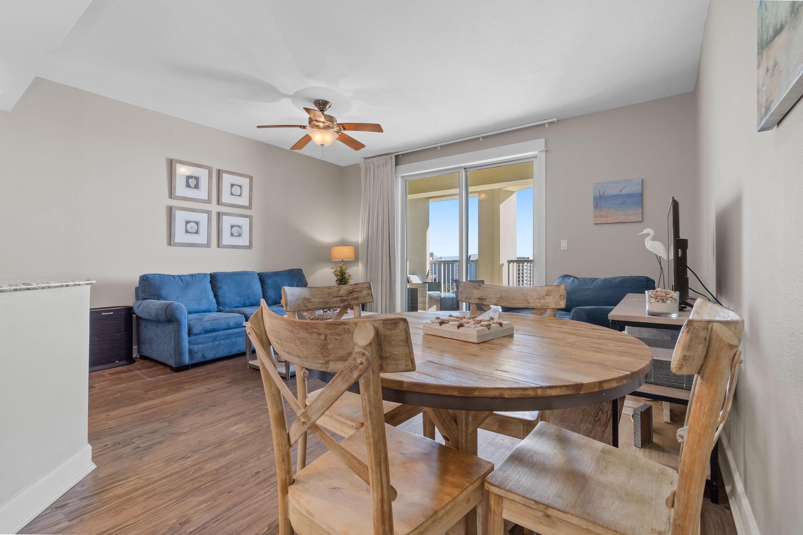 Living and dining room area