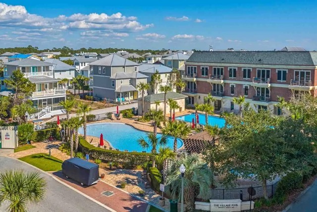 Pools-Kiddie pool and year round heated pool