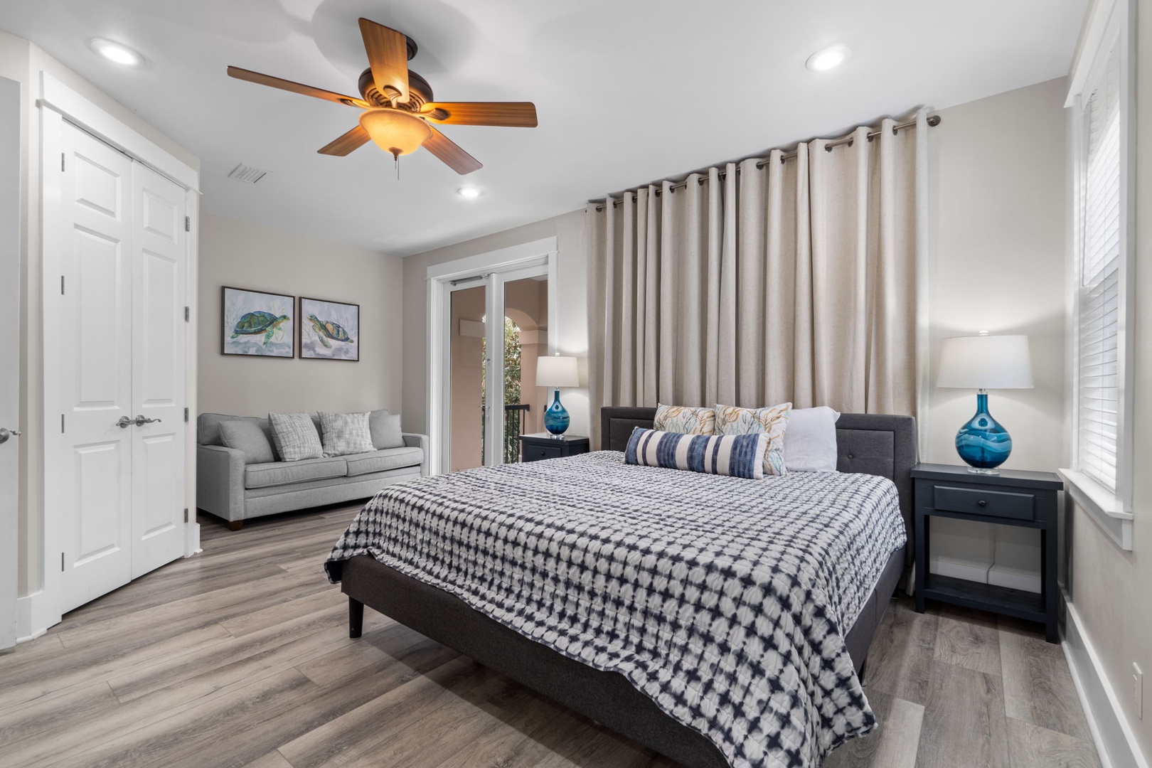 2nd floor bedroom with a king bed, queen sleeper sofa and Bunk beds-6 can sleep in this room