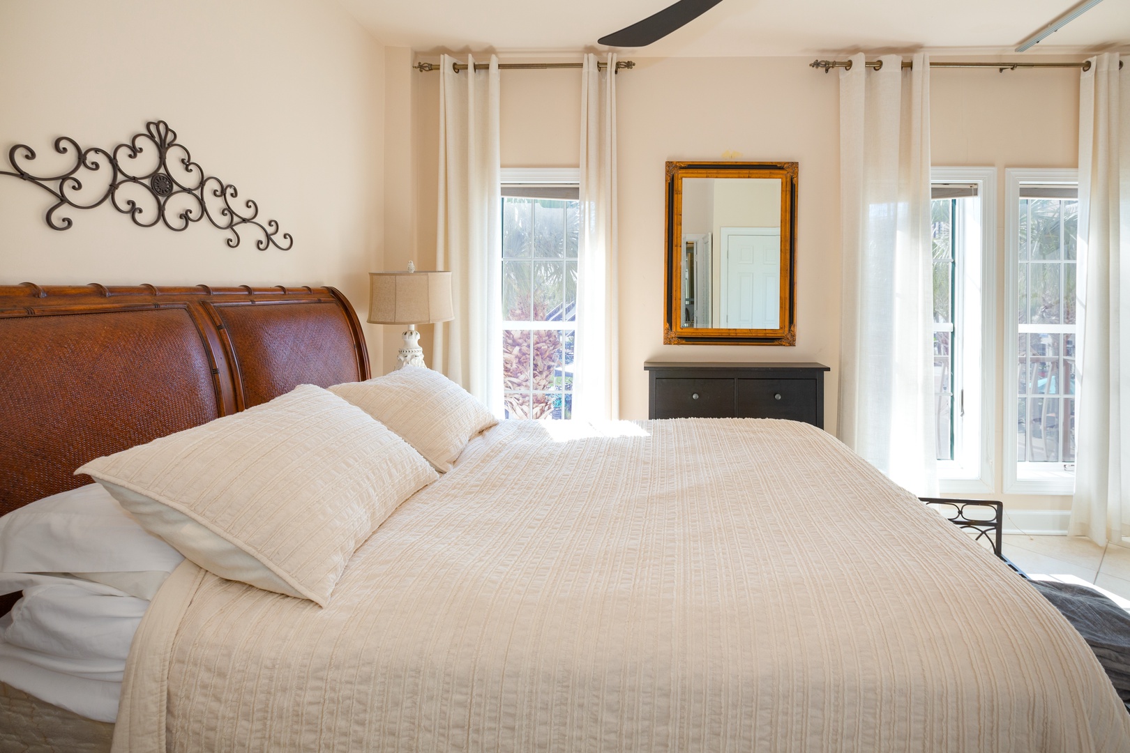 Queen size bed
