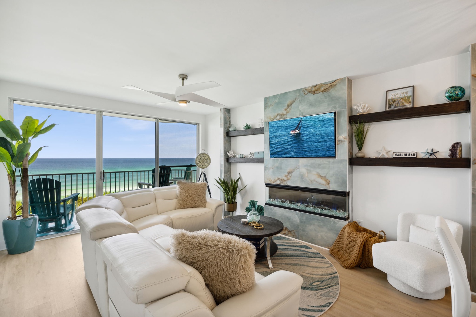 Living room & balcony access