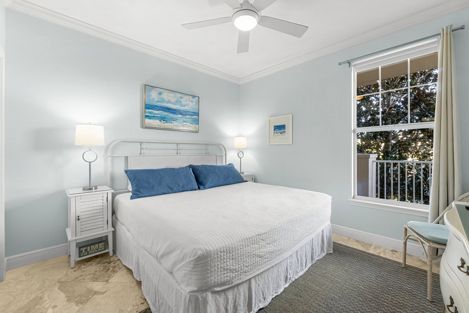 Guest bedroom with king bed