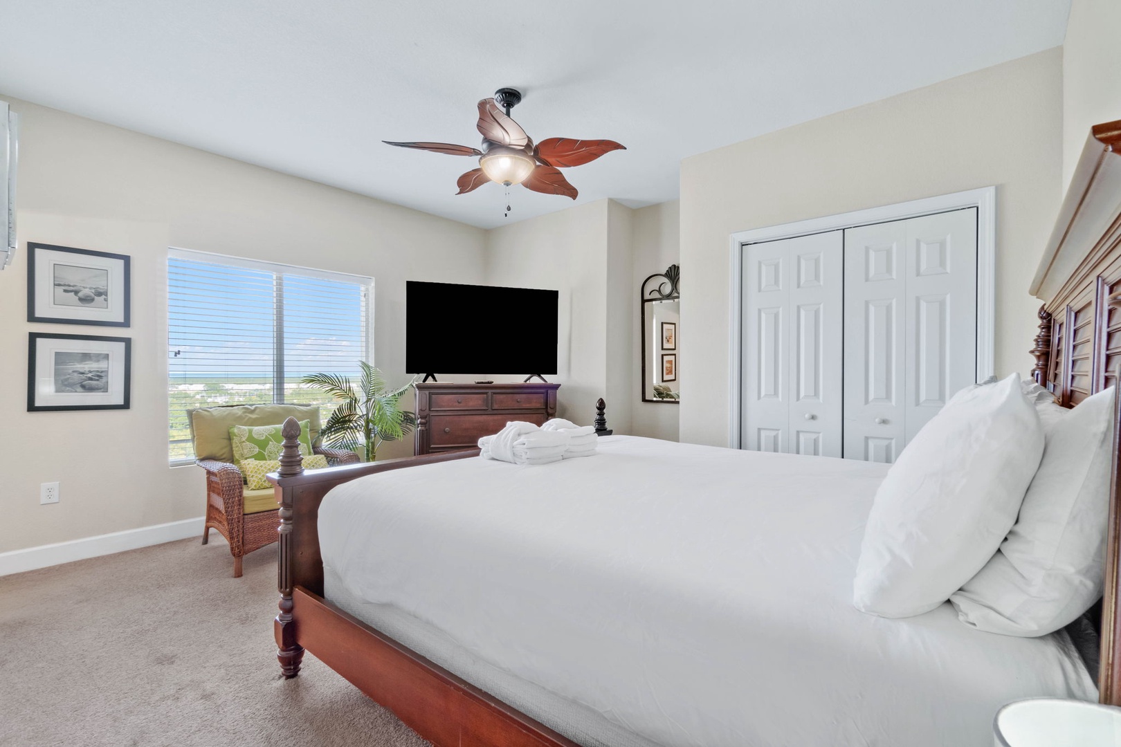 Ensuite King bedroom