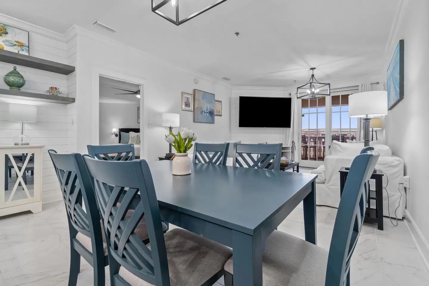 Dining table with seating for 6