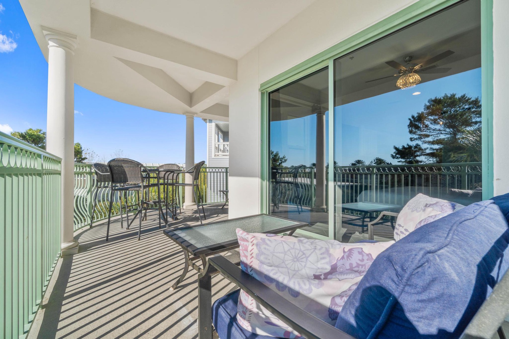 Furnished balcony