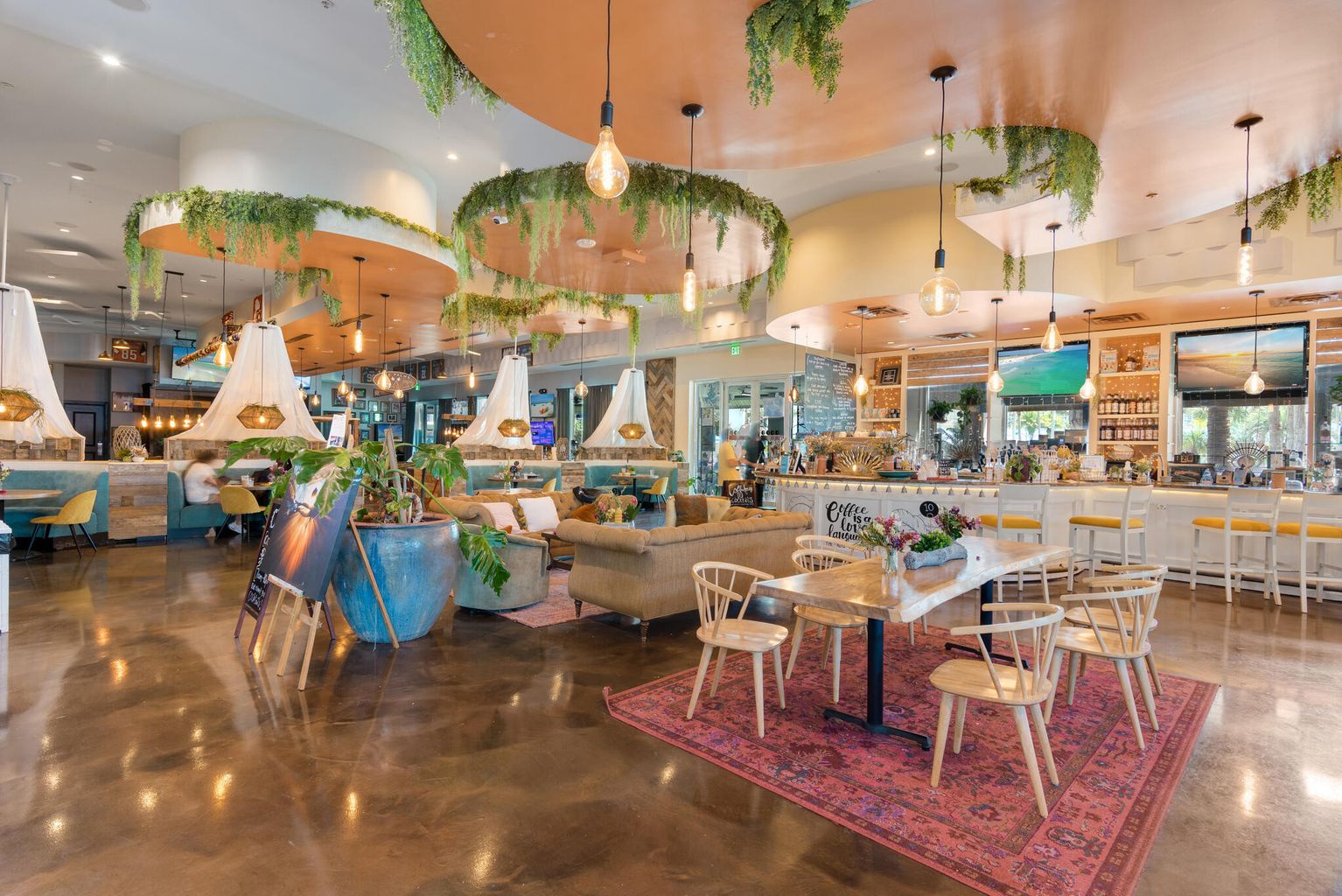 Restaurant and Bar