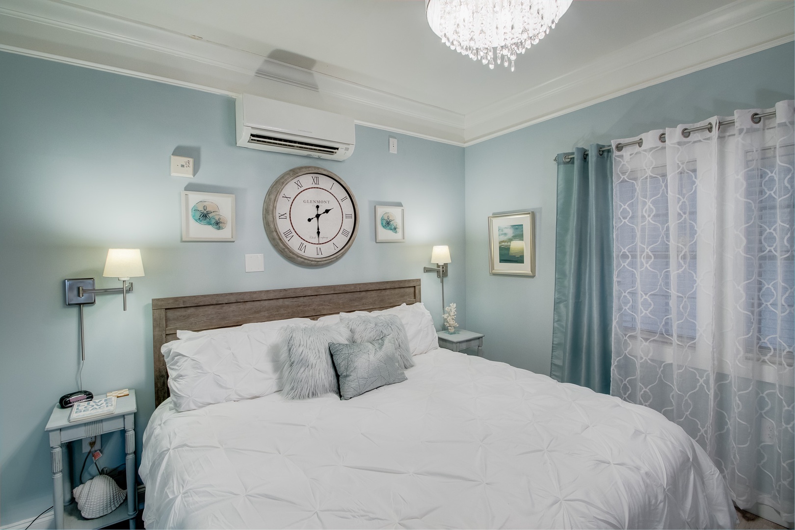King size bed