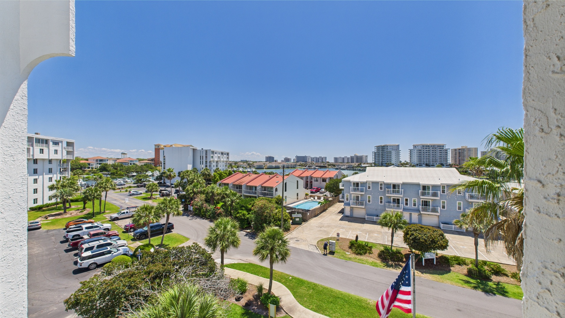 502A Dolphin Point