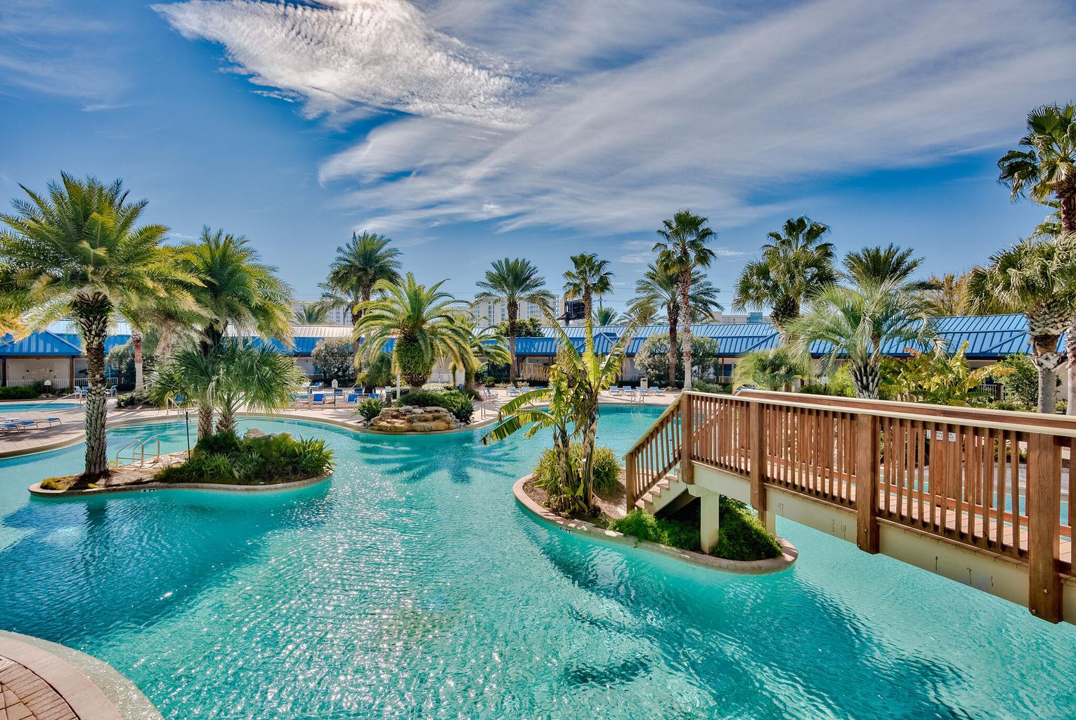 Palms pool