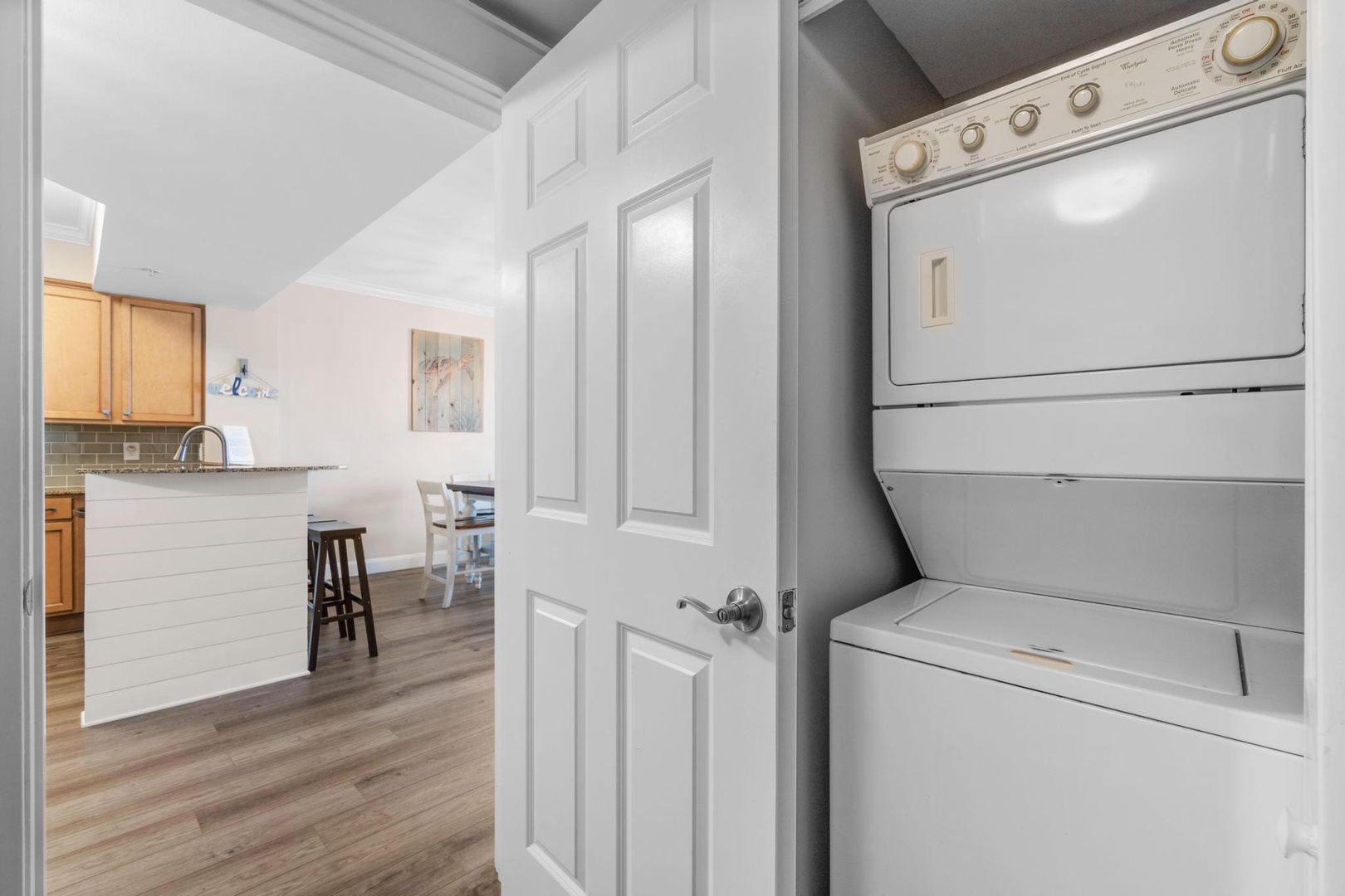 washer dryer room