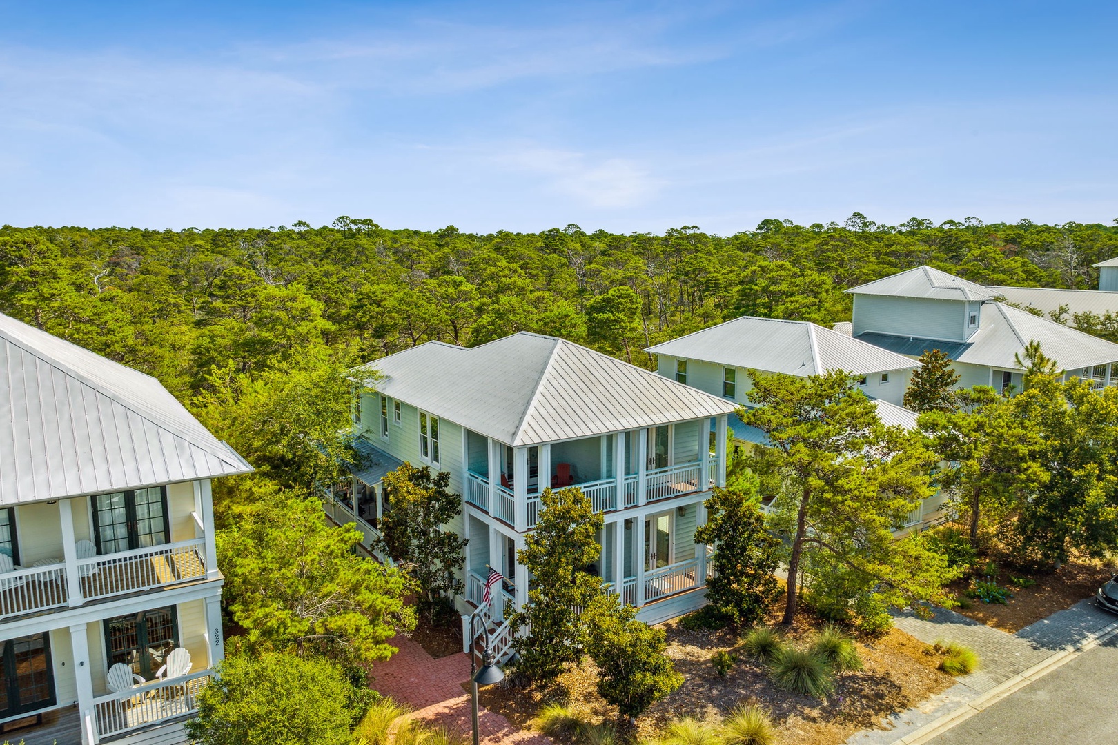 Exterior Photo with a secluded backyard