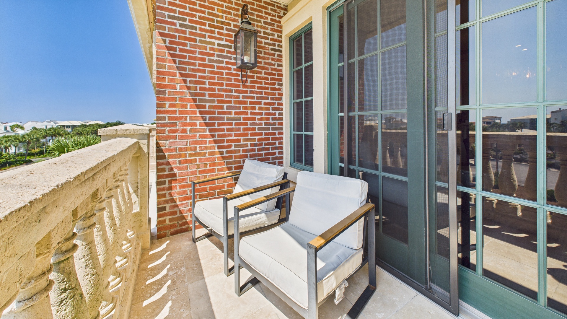 Balcony with seating and scenic views