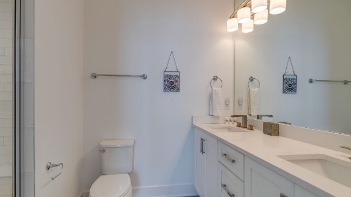Full bathroom