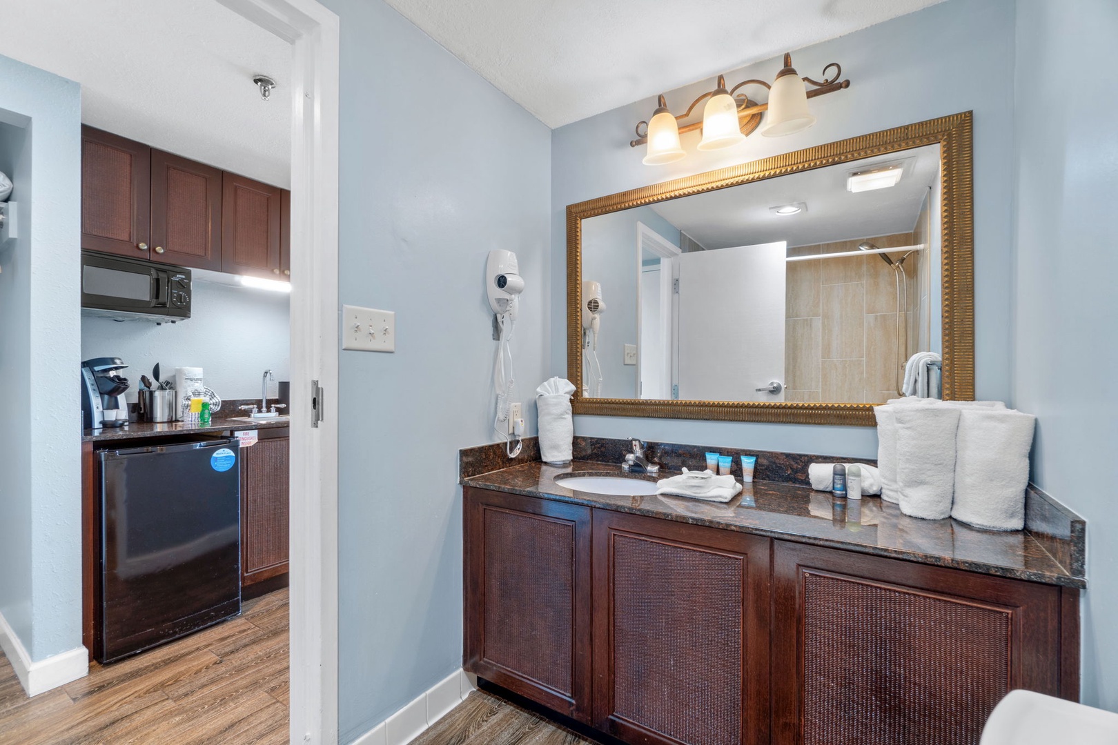 Full bathroom