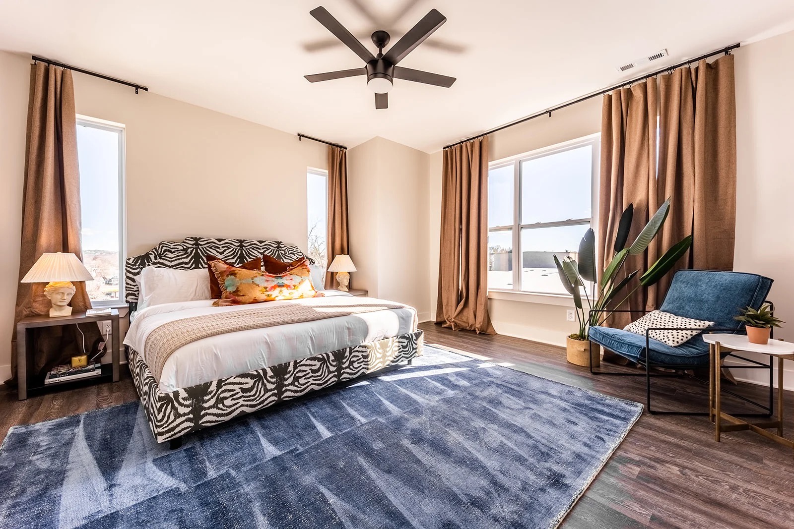 Second bedroom with king bed and ensuite bathroom
