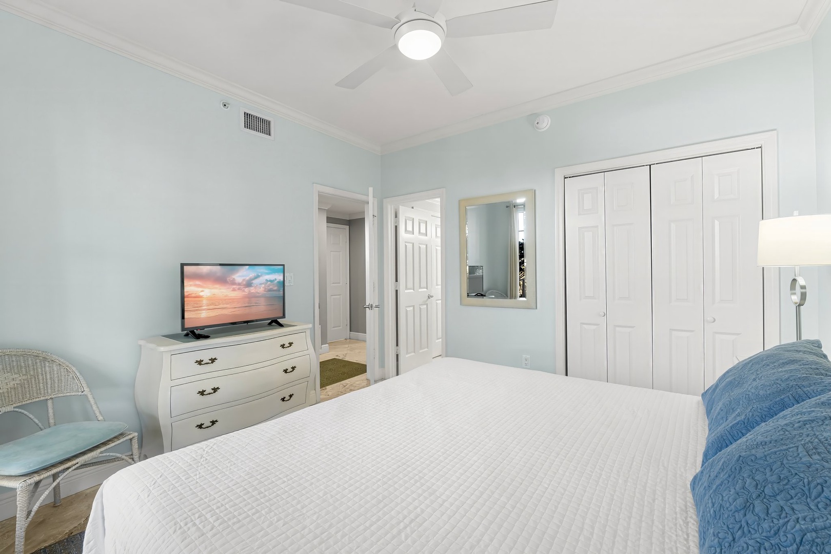 Guest bedroom with king bed