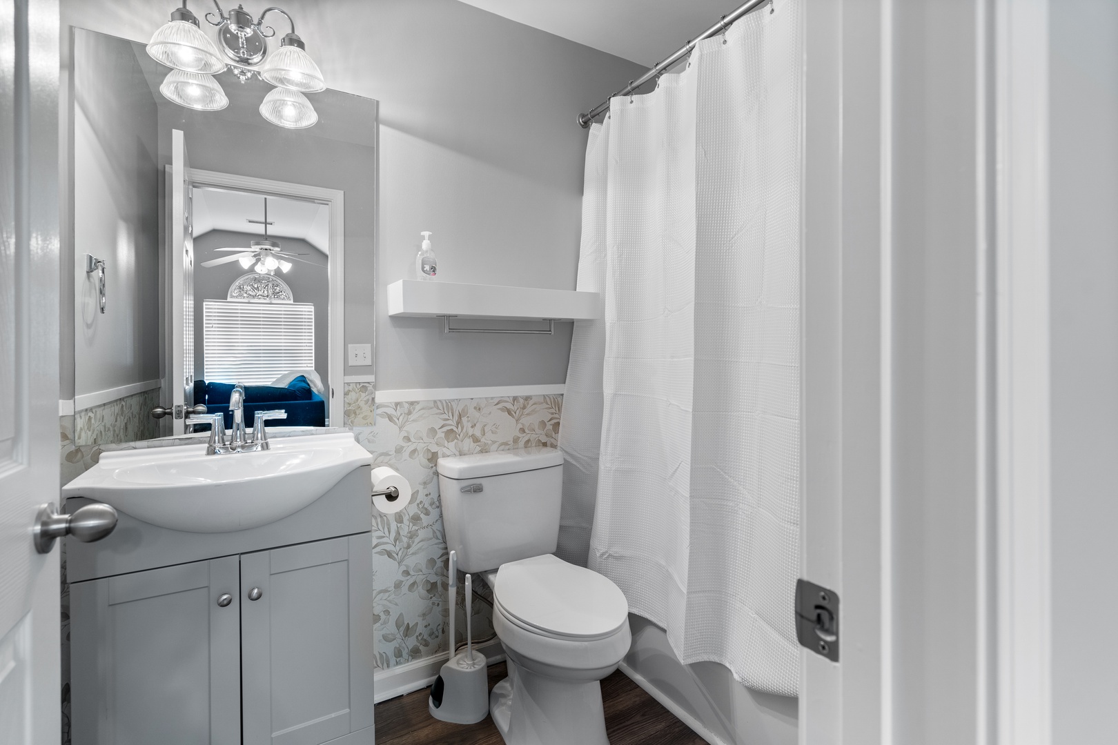 2nd full guest bathroom