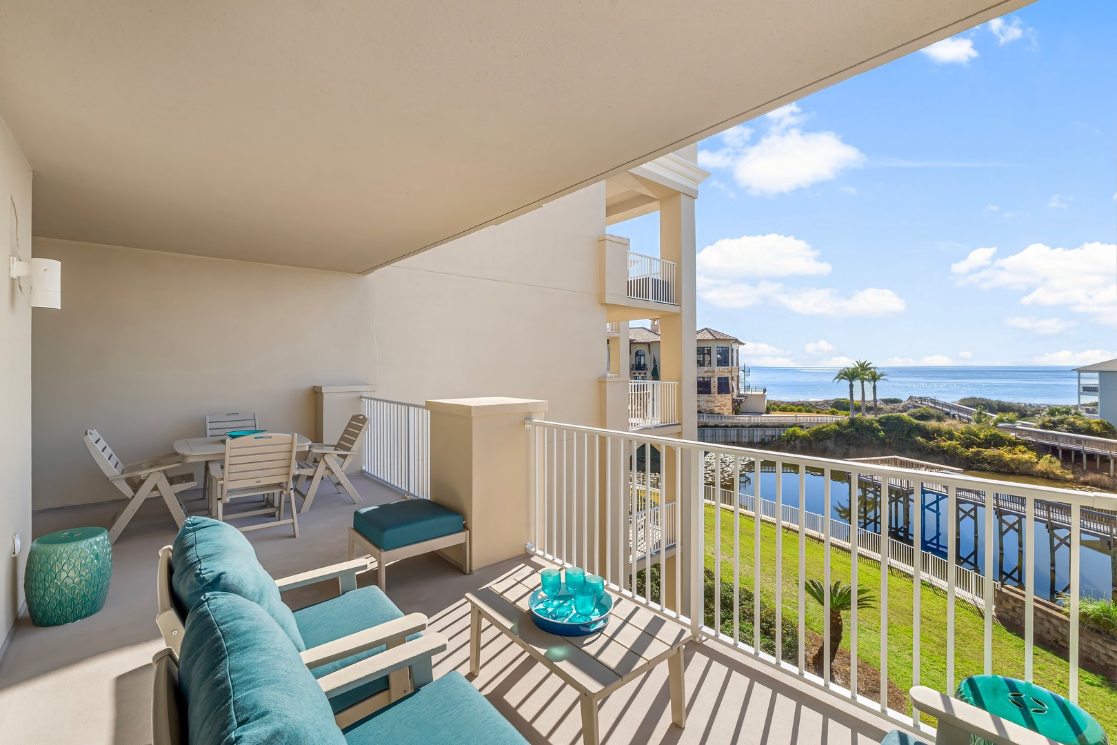 Balcony with scenic views