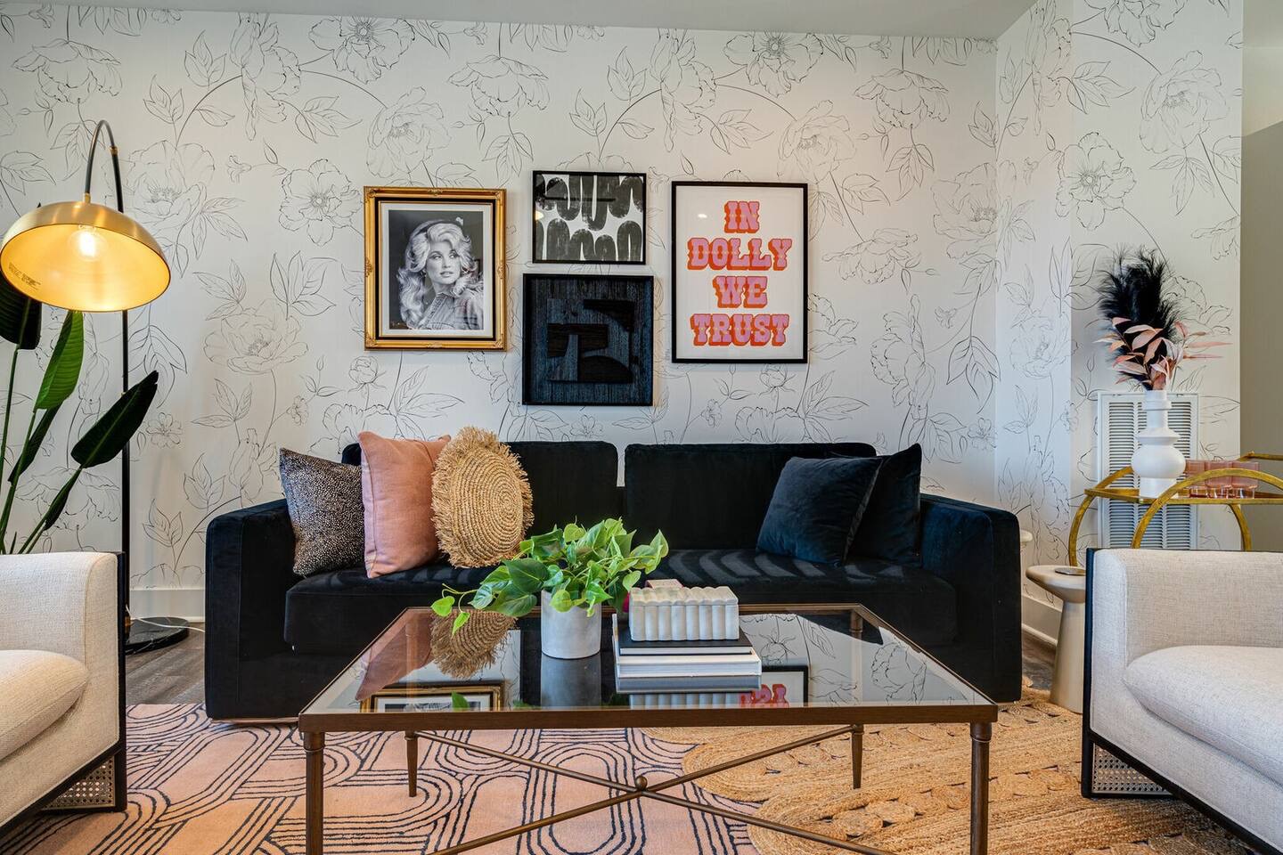 5629 - Bright and open living space complete with designer furnishings and smart TV.