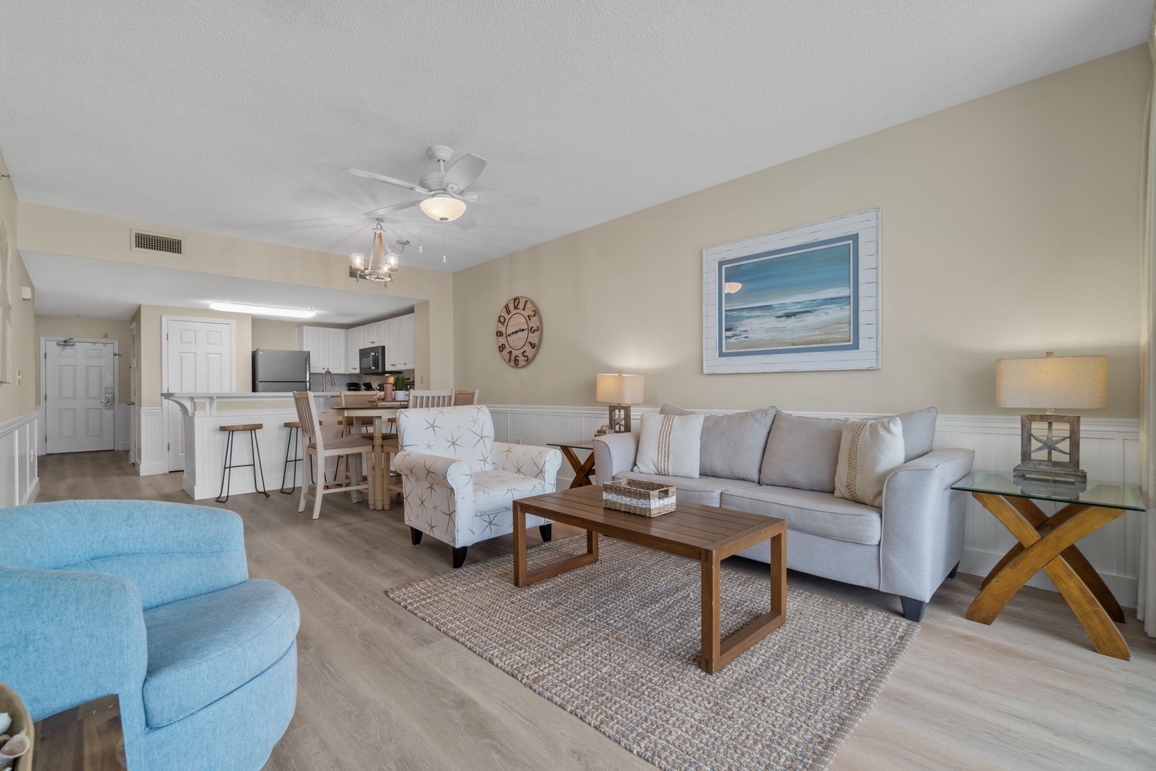 Living room area with queen sofa bed