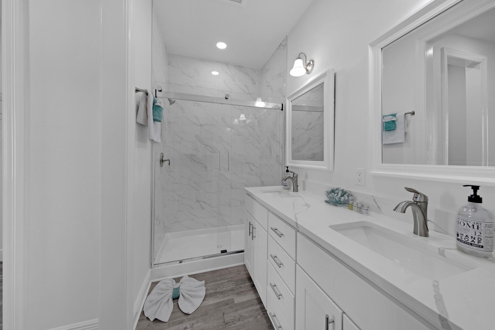 Ensuite Queen Bedroom with Balcony Access