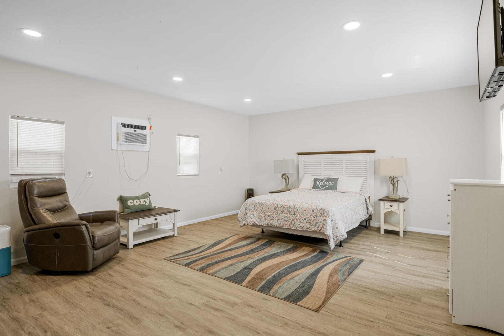 2nd guest bedroom