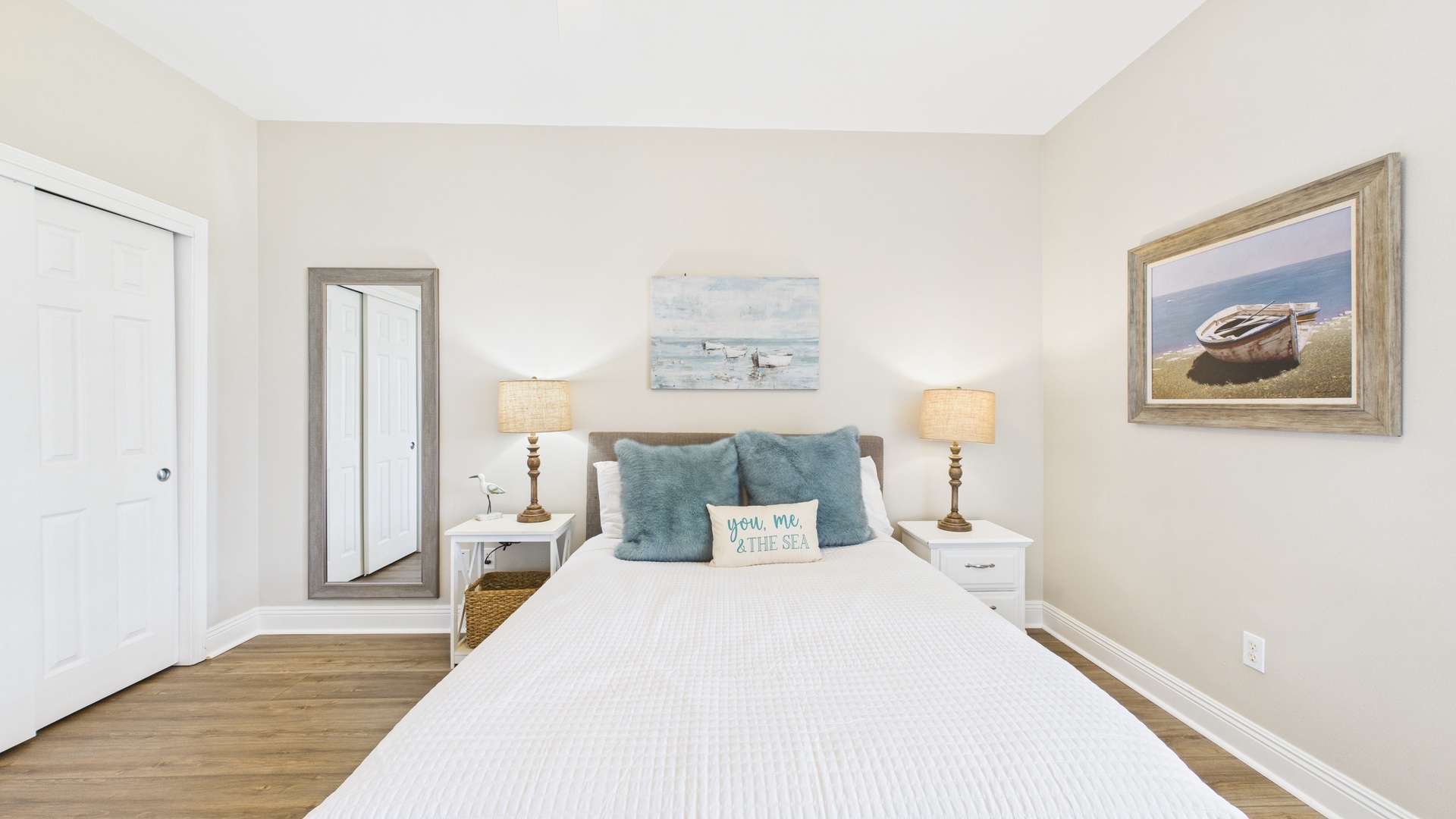 Bedroom with queen bed and TV