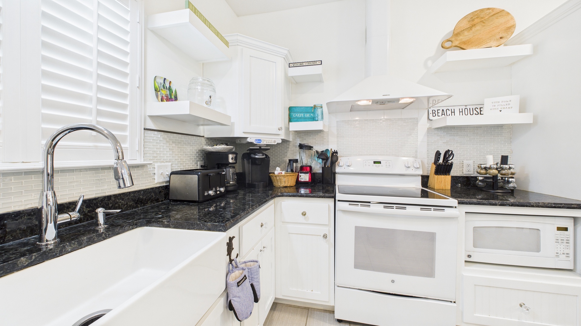 Kitchen with full amenities