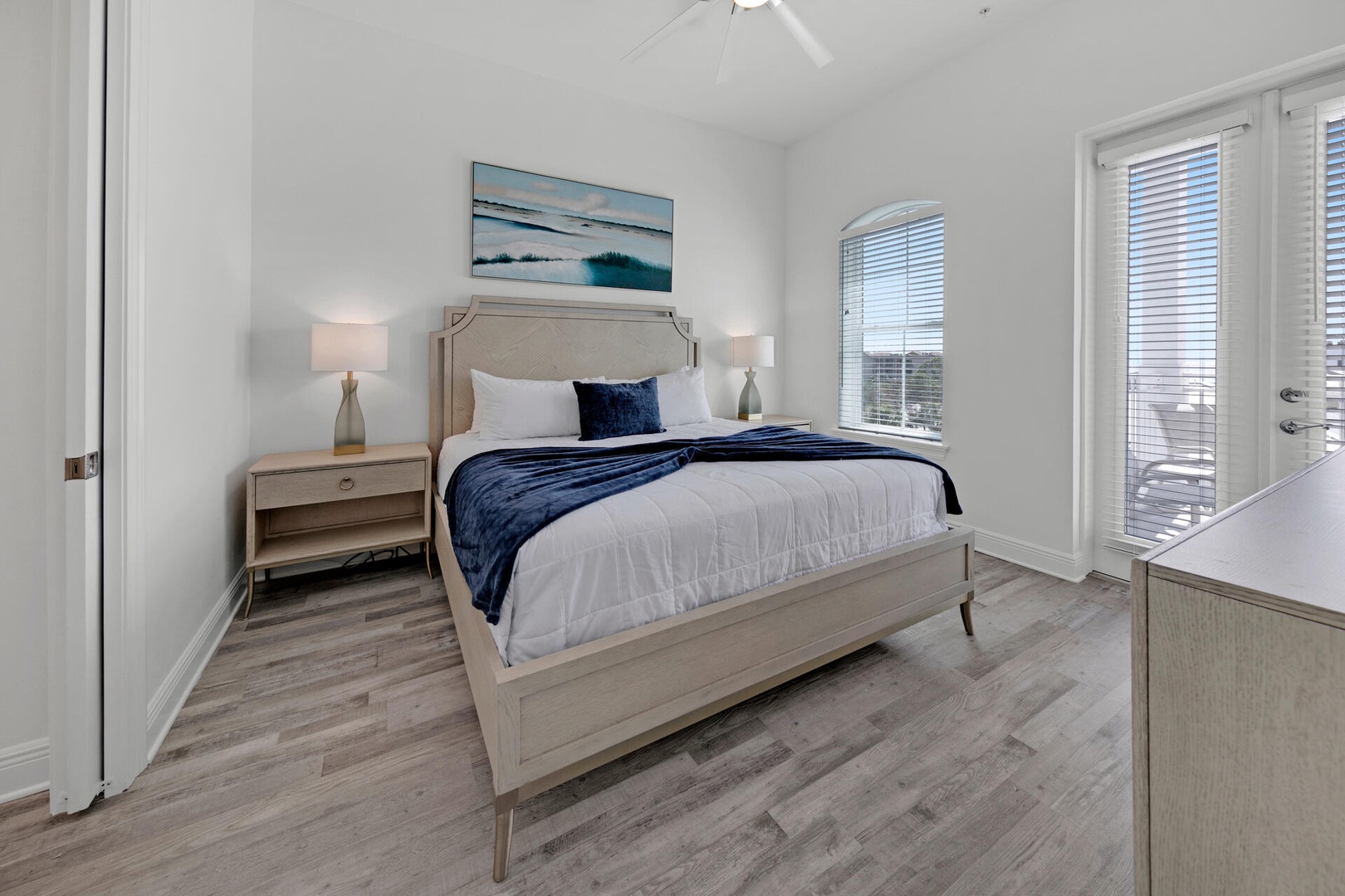 Ensuite Queen Bedroom with Balcony Access