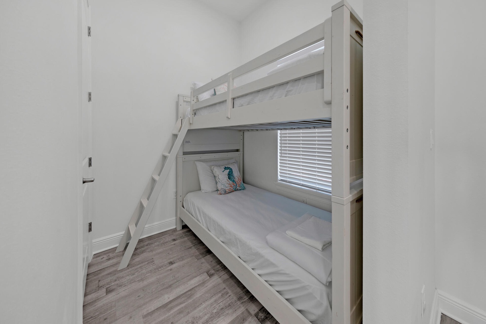 Bunk Bed Alcove