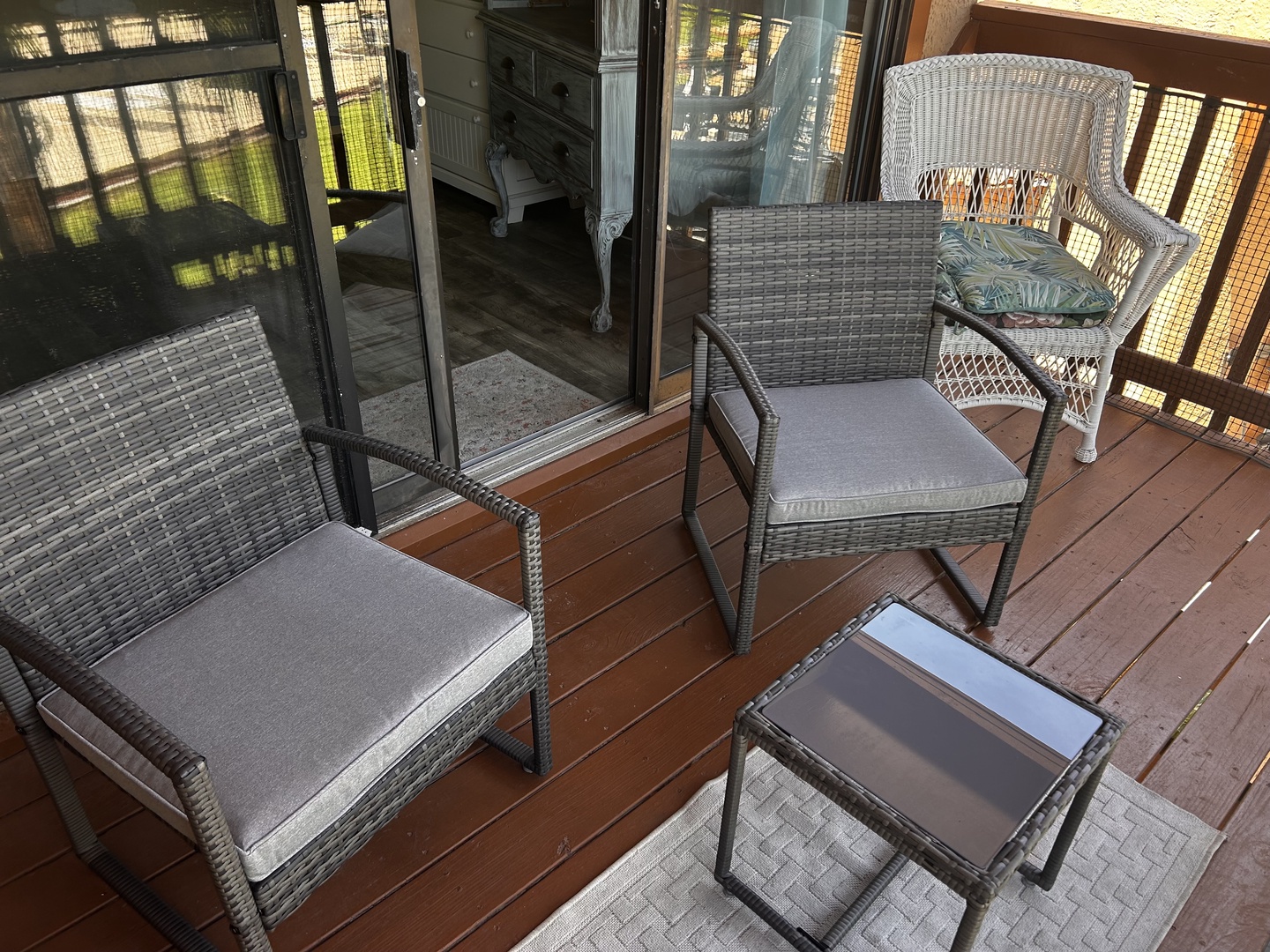 Back patio with seating