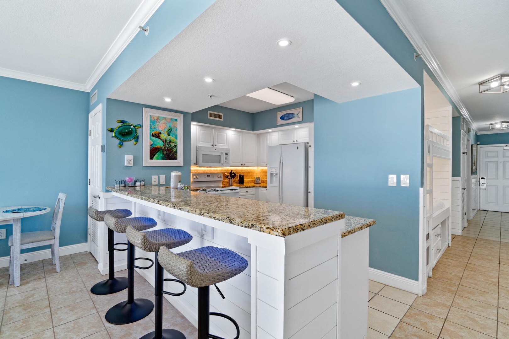 Kitchen island/brekfast bar