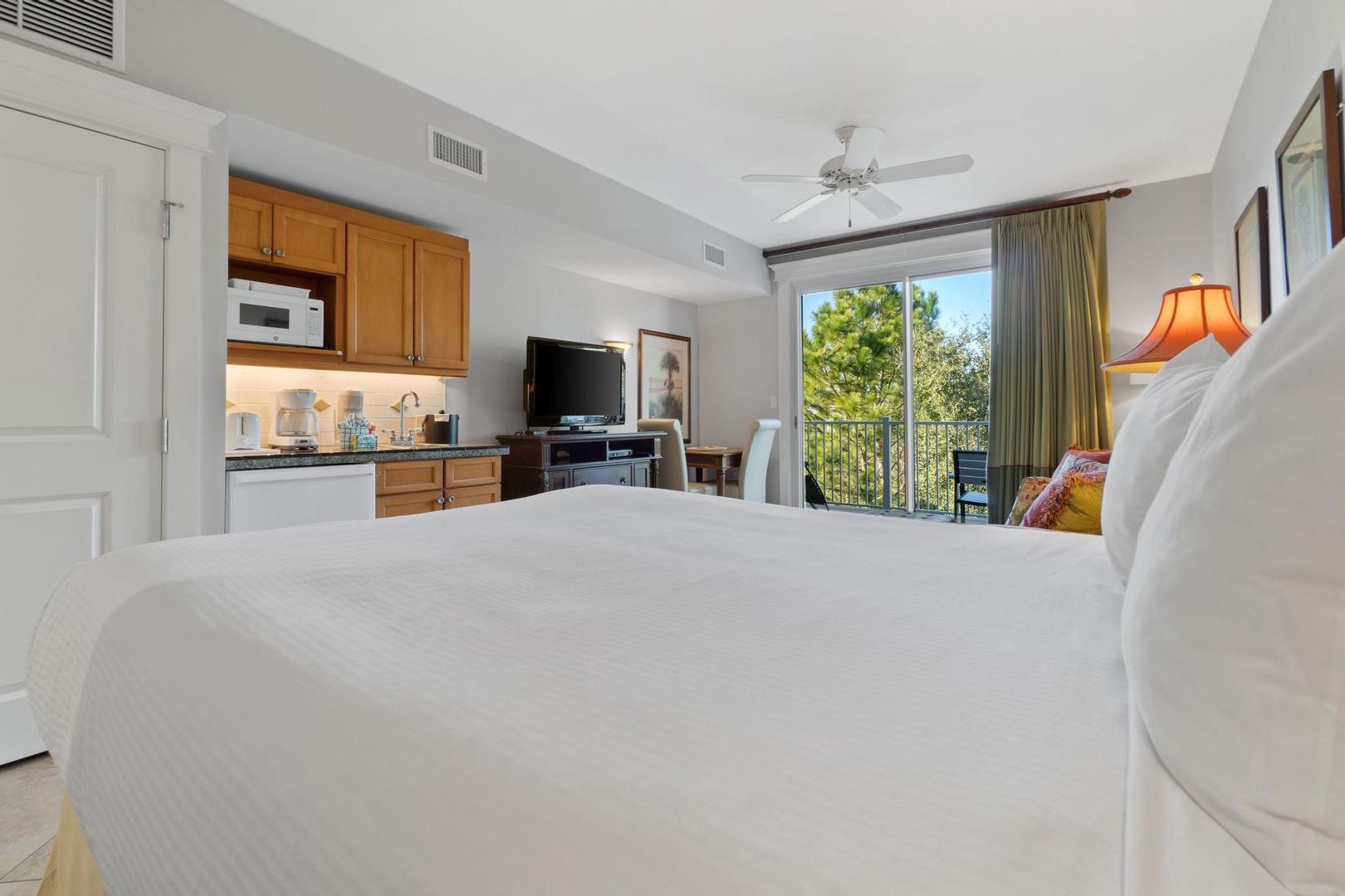 Queen size bed
