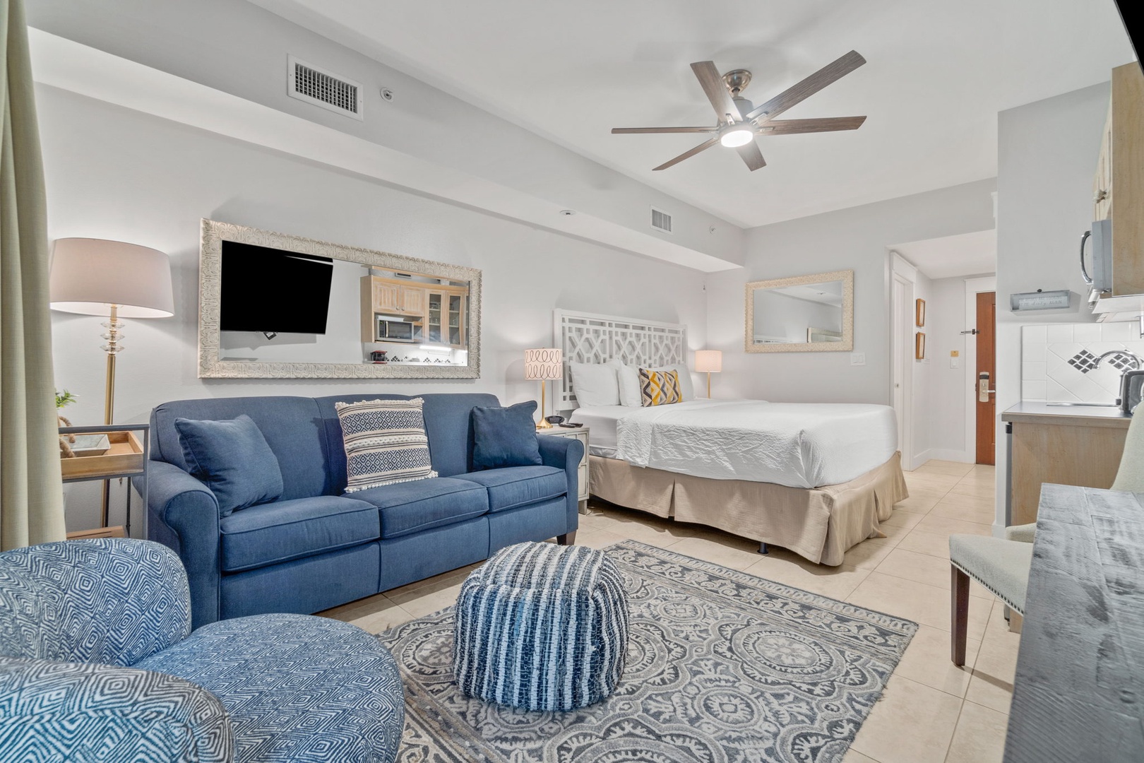 Living and bedroom area