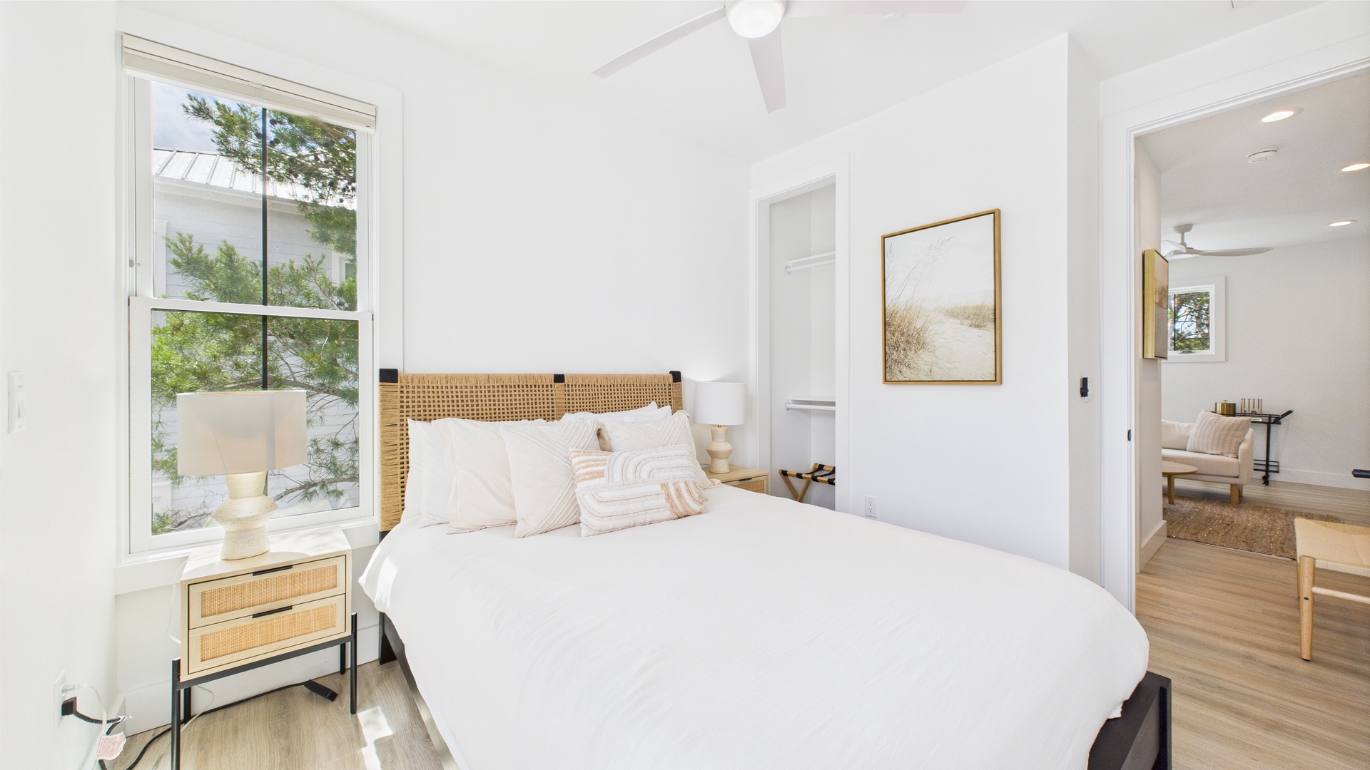 In Law suite above the garage-Bedroom with queen bed and balcony access