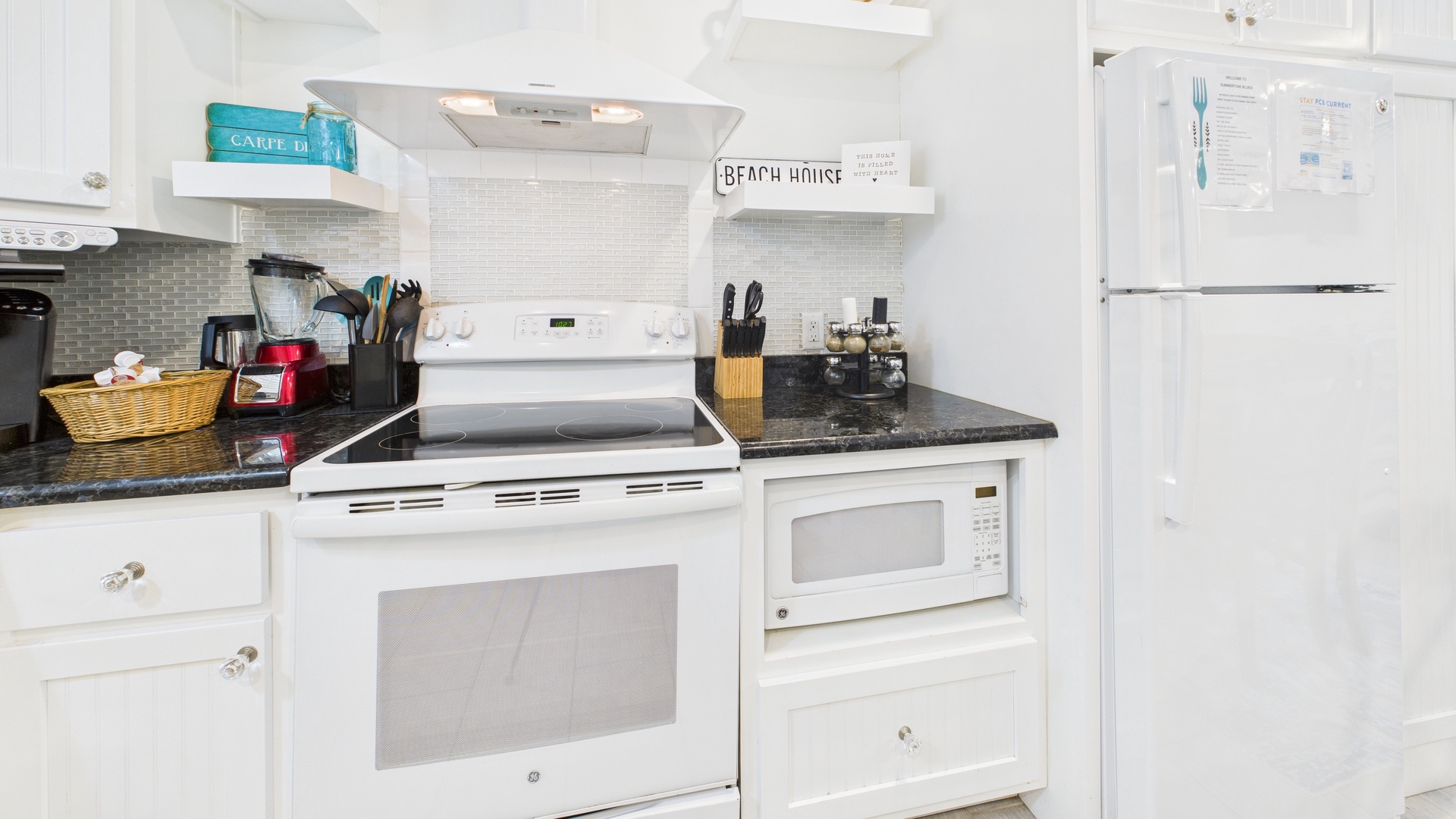 Fully appliances kitchen