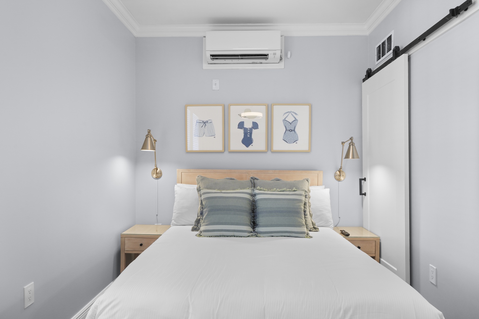 Queen bedroom