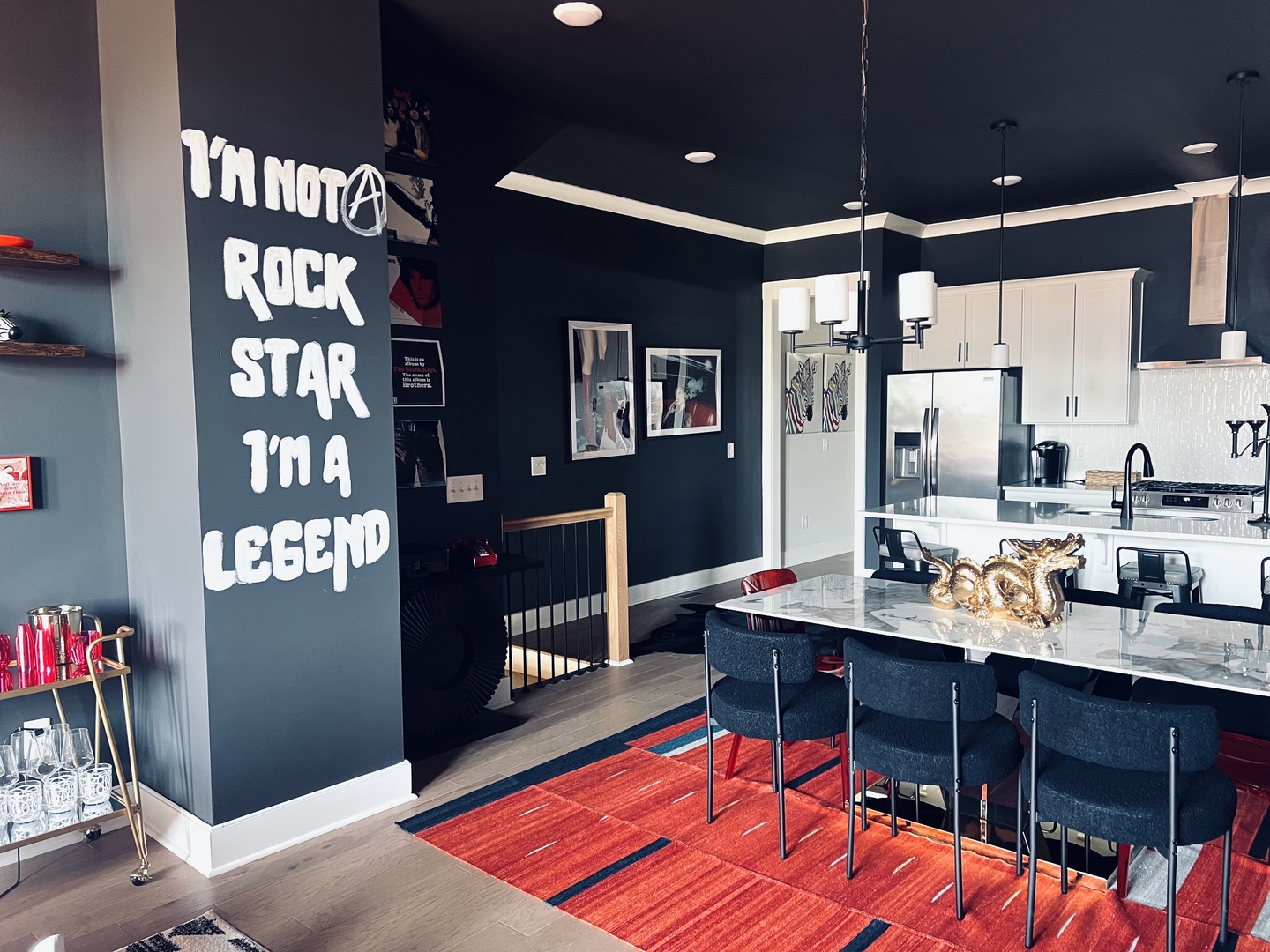 More decor and art