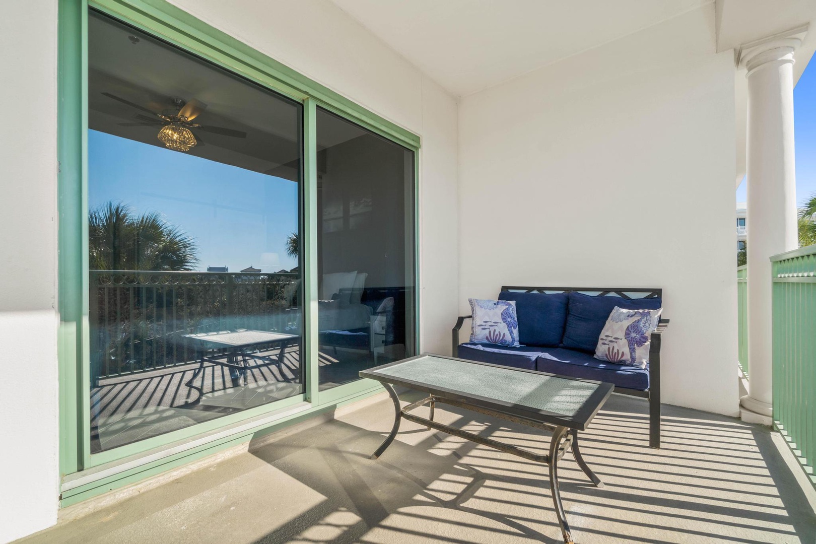 Furnished balcony