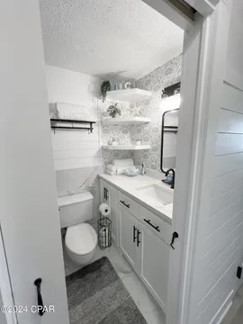 Full bathroom