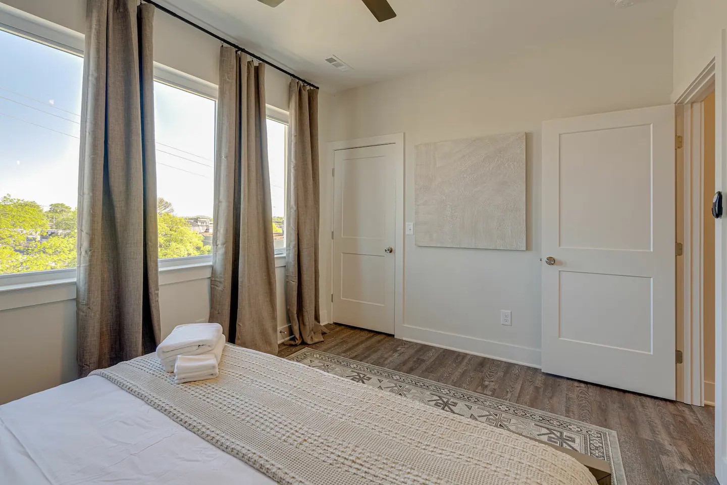 5631 - 2nd Bedroom featuring a King bed and designer furnishings with ensuite bathroom.