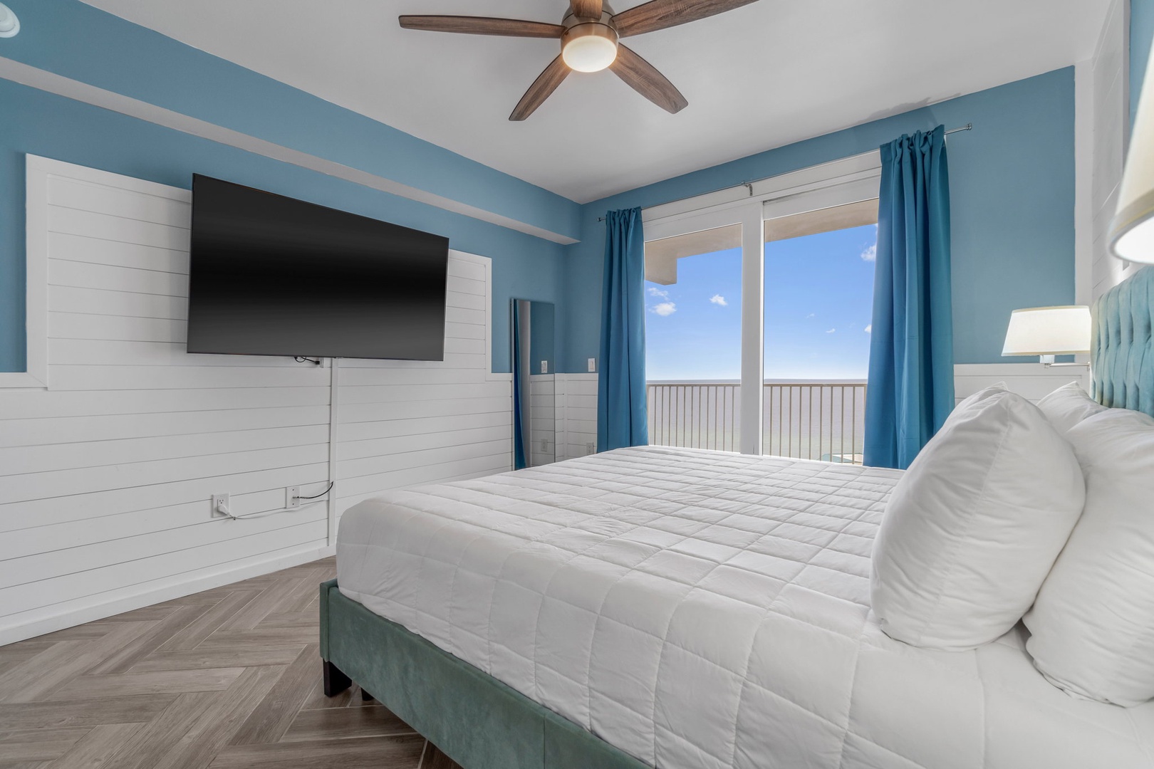 Ensuite Queen bedroom