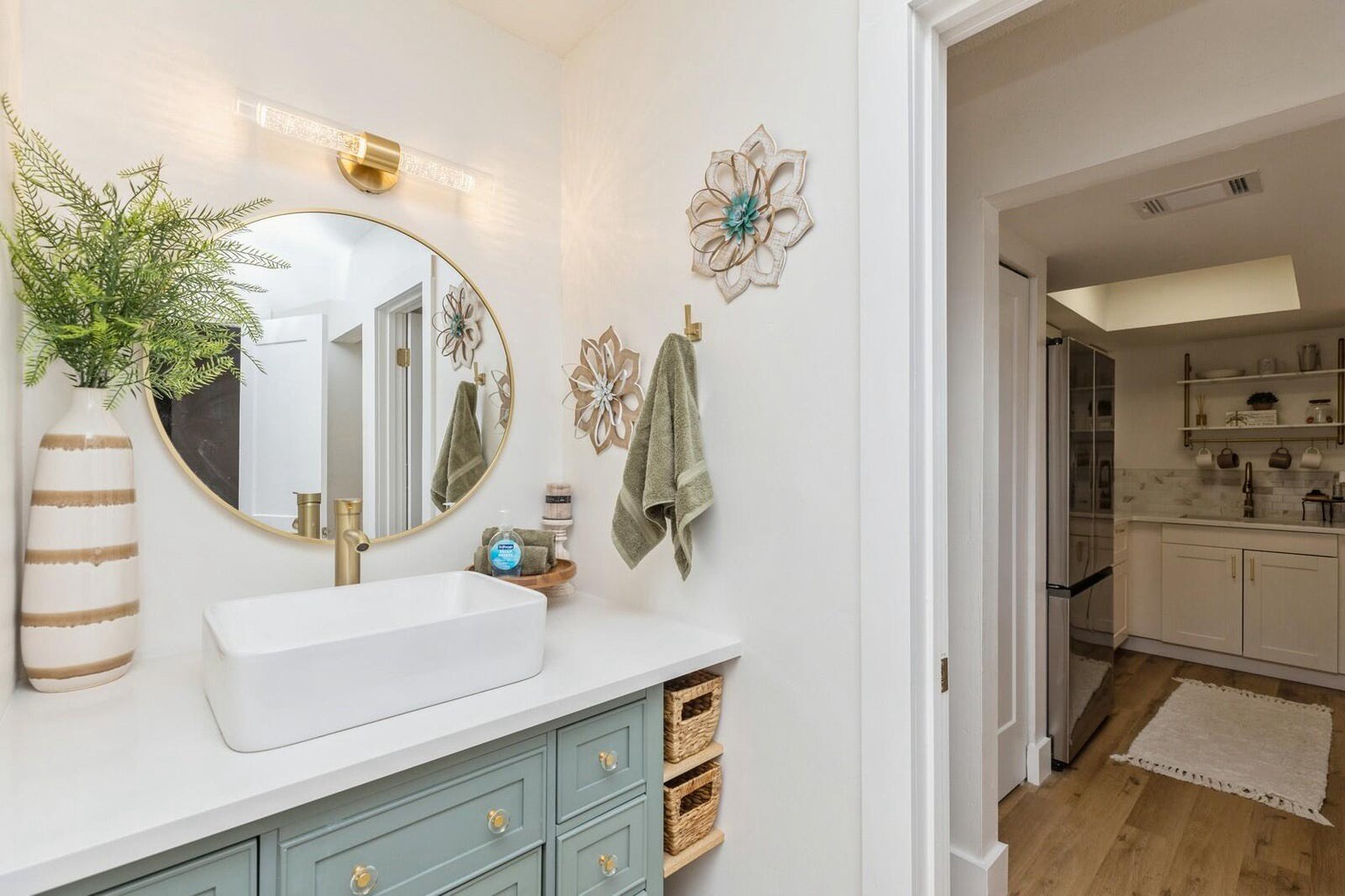 Ensuite bathroom with shower and tub combo